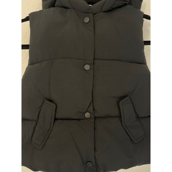 Zara Other - Zara Kids Black Puffer Vest Hooded Snap Front Pockets Size 4 5 Years